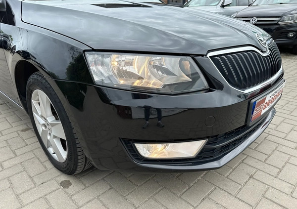 Skoda Octavia cena 36800 przebieg: 239000, rok produkcji 2014 z Grudziądz małe 667